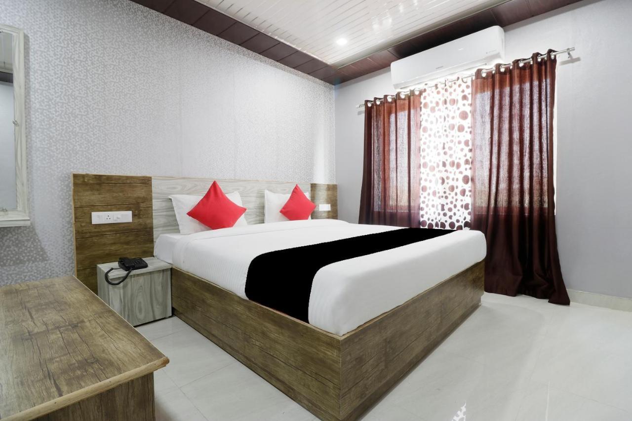 Capital O 63158 Hotel Om Sai Ram Chhatarpur Dış mekan fotoğraf