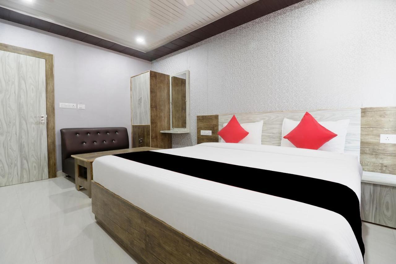 Capital O 63158 Hotel Om Sai Ram Chhatarpur Dış mekan fotoğraf
