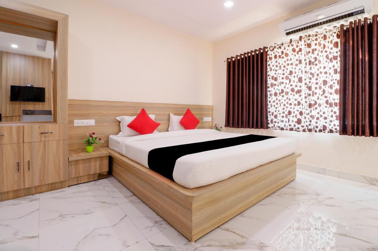 Capital O 63158 Hotel Om Sai Ram Chhatarpur Dış mekan fotoğraf