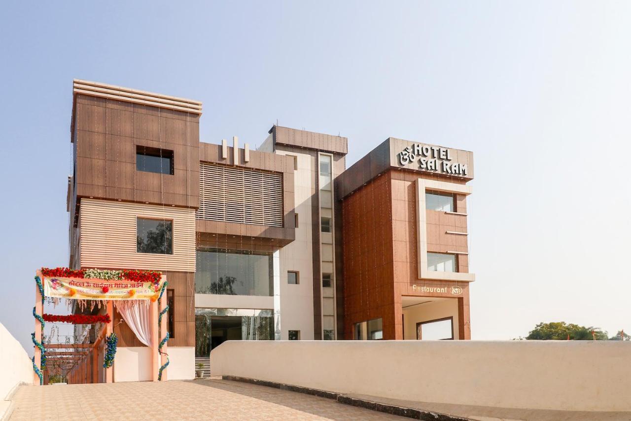 Capital O 63158 Hotel Om Sai Ram Chhatarpur Dış mekan fotoğraf